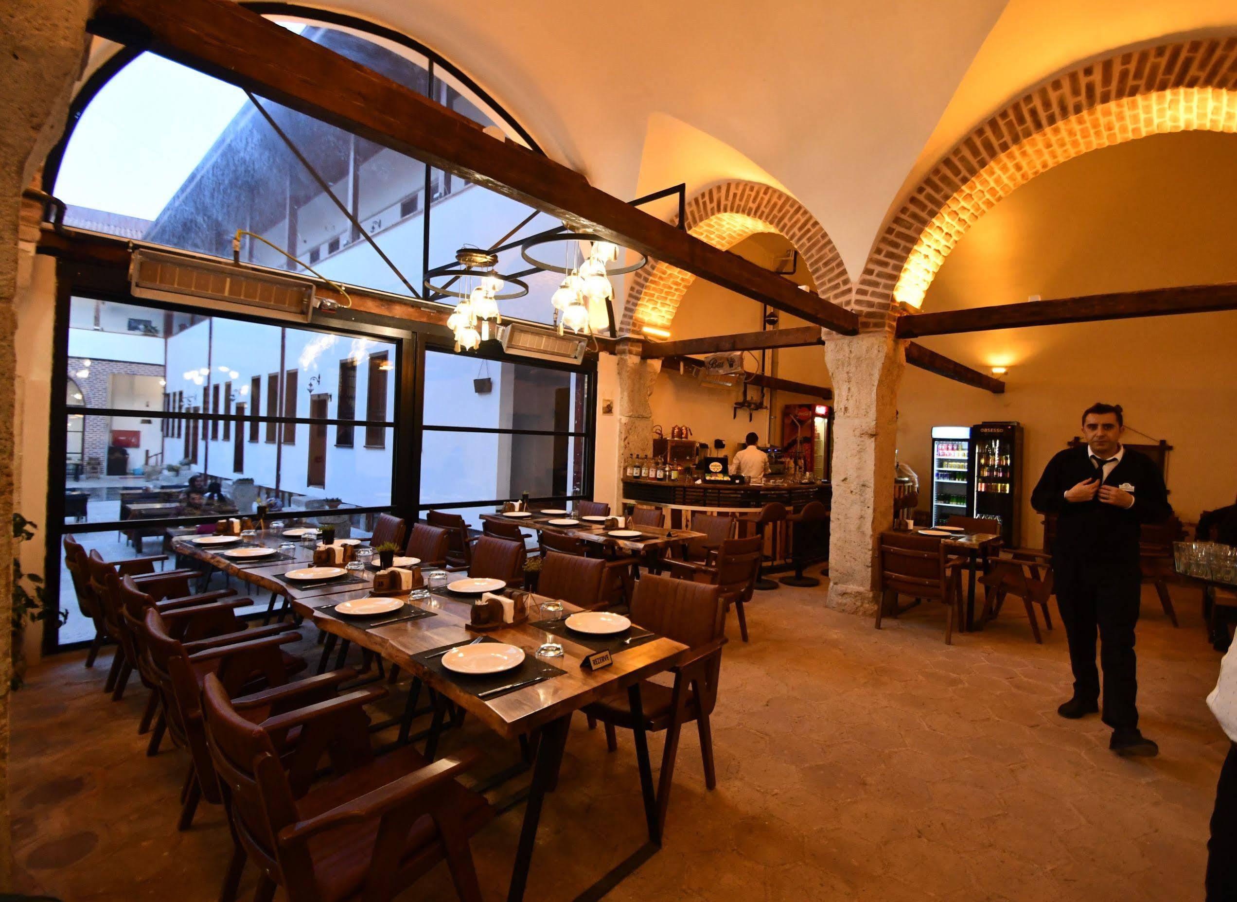 Yazmacilar Hani Otel Restaurant Tokat ภายนอก รูปภาพ